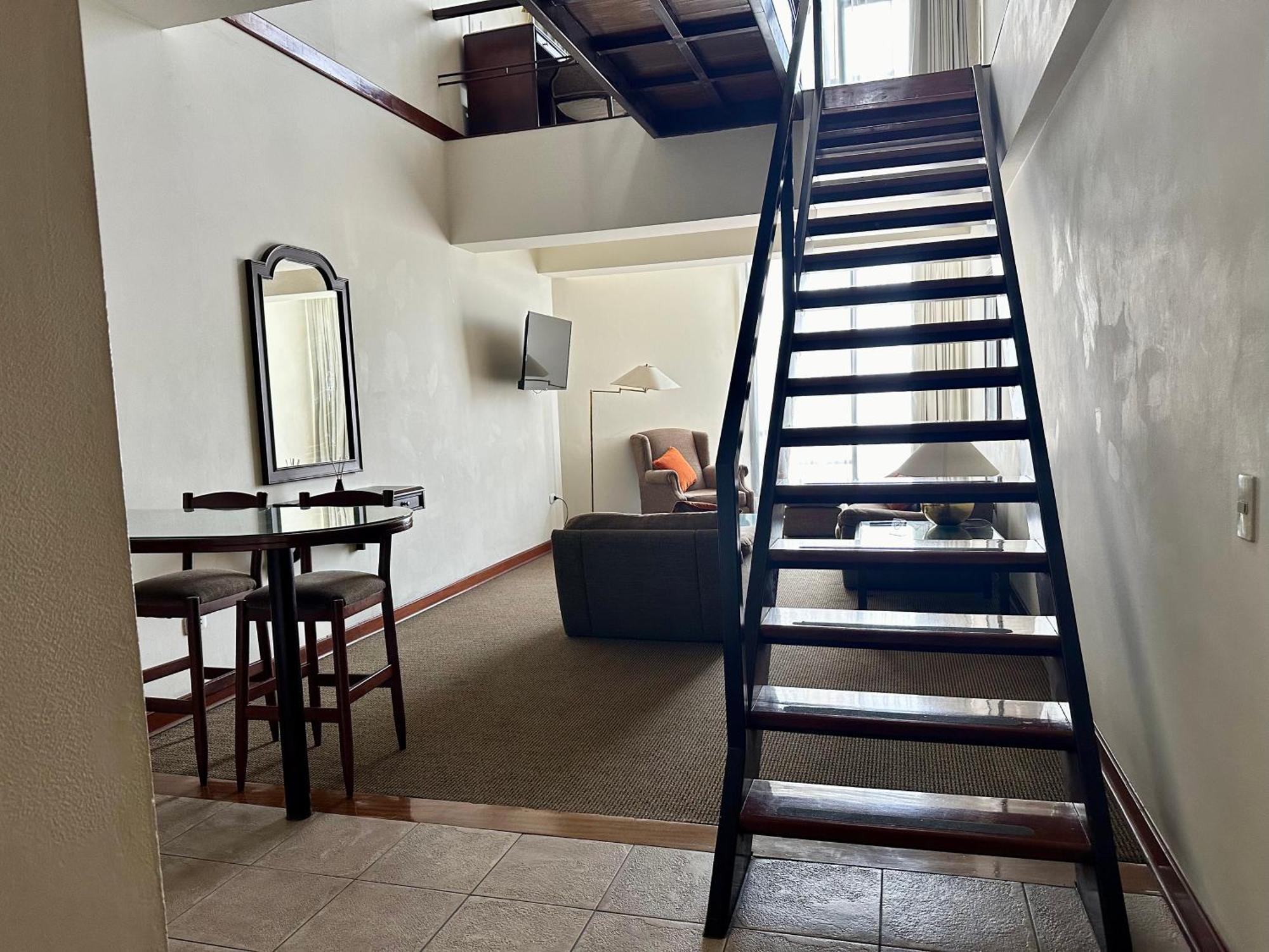 Duplex Vintage En El Corazon De Miraflores リマ エクステリア 写真